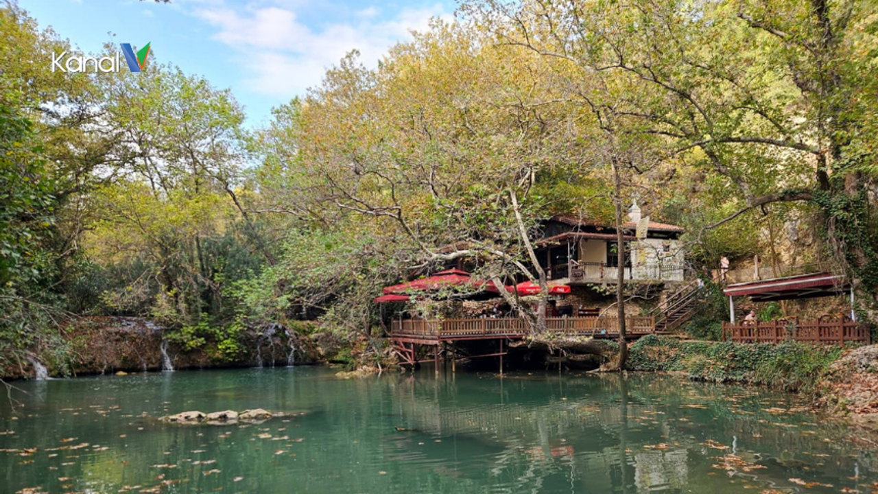 Kurşunlu Şelalesi’ndeki “Kenan Evren Köşkü” Artık Kafeterya