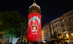 15 Temmuz şehitlerinin fotoğrafları Galata Kulesi'nde