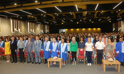 Mezun olan 290 hukuk fakültesi öğrencisi yemin etti