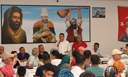 Tütüncü, Pir Sultan Abdal Cemevi’nde iftar yemeğine katıldı