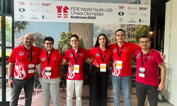 Türk Satranç Genç Milli Takımı gümüş madalya kazandı