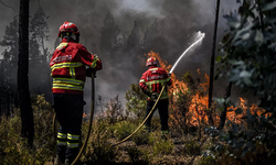 İtalya'da yangın: yüzlerce kişi tahliye edildi