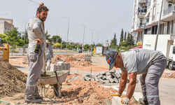 Kepez caddelere şehir estetiği kazandırıyor