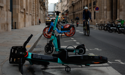Paris'te scooterlar yasaklandı