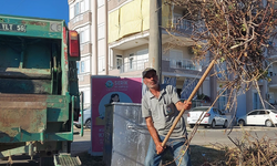 Cami tuvaletinde bulduğu 7 milyonluk çeki polise teslim etti