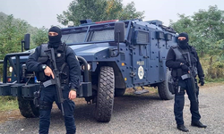 Kosova'da Sırplar polis noktasına saldırdı