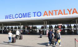 Antalya Havalimanı aktarma merkezi olarak kullanılıyor
