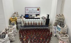 Antalya'da sahte bandrollü litrelerce içki ele geçirildi