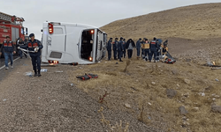 Sivas’ta yolcu otobüs devrildi: 4 ölü, 30 yaralı
