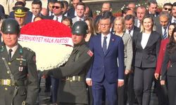 CHP Genel Başkanı Özgür Özel, Anıtkabir’i ziyaret etti