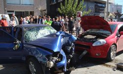 Antalya'da feci kaza: 5'i çocuk 6 yaralı