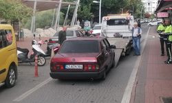 Polisin önünde yaptı, cezayı yedi