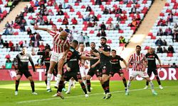 Antalyaspor: 2 - Fatih Karagümrük: 1 (İlk yarı)