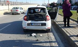 Alman kadının aracına arkadan vurup kaçtı