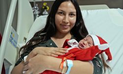 Antalya'da yeni yılın ilk bebeği