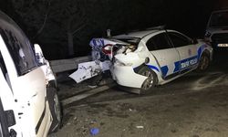 Kovalamaca kazayla bitti: 14 göçmen, 4 polis yaralı