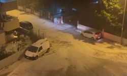Antalya sokakları beyaza büründü