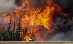 Orman yangınlarında 6 bin 600 kişiye tahliye kararı