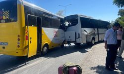 Antalya’da tur midibüsleri çarpıştı