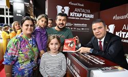 Başkan Böcek okurlarıyla buluştu