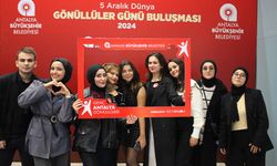 Gönüllüler Günü'nü gençlerle kutladı