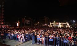 Cumhuriyet Meydanı’nda yeni yıl coşkusu