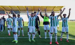 Manavgat Belediyespor liderliğini sürdürdü