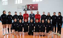 Aynı liseye geçip, 4'üncü kez Türkiye şampiyonu oldular