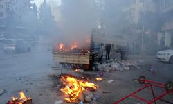 Seyir halindeki kamyonette yangın çıktı