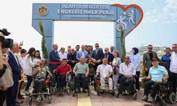 Engelsiz halk plajı hizmete açıldı