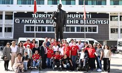 Engelli bireylere davullu-zurnalı uğurlama