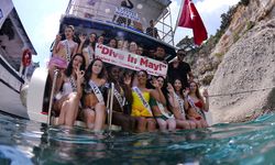Kraliçe adayları dalış yaptı