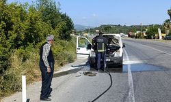 Yanan araca ilk müdahale vatandaştan geldi