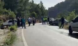 İki otomobil çarpıştı: 3 yaralı