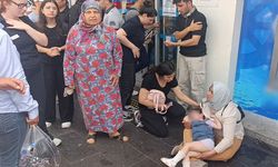 Kurye, yaya geçidinde anne ve kızına çarptı