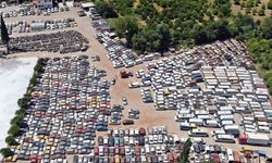 Yediemin otoparkları araç mezarlığına döndü