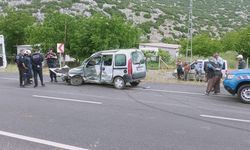 Korkuteli-Bucak karayolunda kaza: 1 ölü, 3 yaralı