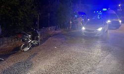 Motosiklet ile otomobil çarpıştı: 2 yaralı