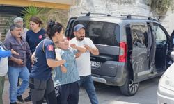 Ambulansa binmemek için ortalığı birbirine kattı