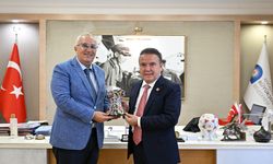 Başkan Böcek'e Denizli'den misafir