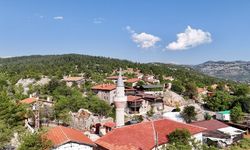 Antalya'da 15 haneli köye turist akını
