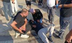 Otomobil ile motosiklet çarpıştı