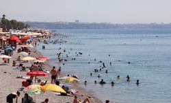 Antalya'da Termometreler 48 Dereceyi Gördü: Kavurucu Sıcaklar Devam Ediyor!