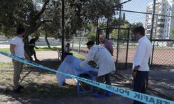 Antalya'da 1 Kişi Oturduğu Bankta Ölü  Bulundu!