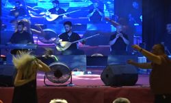 Antalya’da Festivalde İlginç An: Dron Sanatçının Kafasına Çarptı