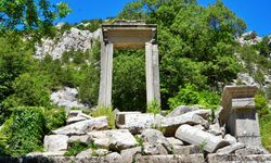 Termessos’ta İlk Kez Kazı Başladı: Anıt Mezar Ayağa Kaldırılıyor