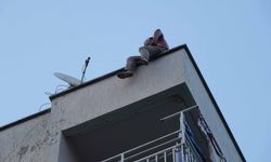 Çatıya Çıkan Kişi, Ekipleri Alarma Geçirdi