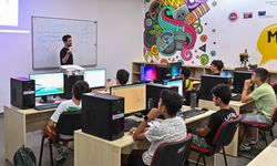 Muratpaşa Belediyesi'nden Robotik-Kodlama Eğitimleri
