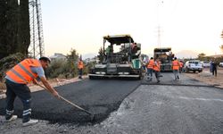Büyükşehir'den Şehir Hastanesi Yoluna Sıcak Asfalt