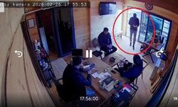 Müşteri Sanıp Tokalaştığı Şahsın Silahlı Saldırısında Ölümle Burun Buruna Geldi